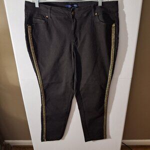 denim 24/7 Womens Skinny Leg Black Jean Size 18W with Gold Chain on Each Legs